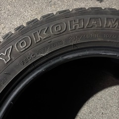 中古スタッドレスタイヤの画像