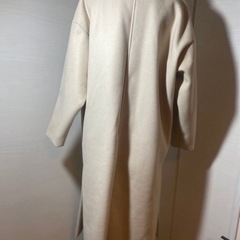 【✨定価1万超え✨】YEVS ロングコート ベージュの画像