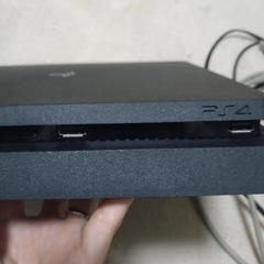 PS4 本体　付属線の画像