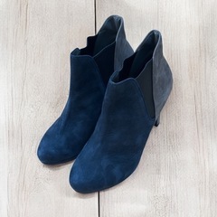ブーティ バイカラー スエード調 ネイビー グレー Sサイズ ハーフブーツの画像