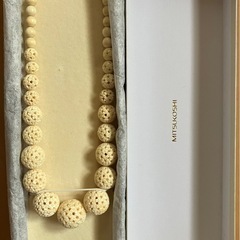 【ヴィンテージ＆希少】三越ネックレス 天然素材 精密彫刻 多層珠の画像