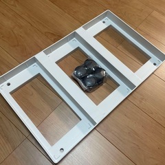 ※キャスターのみ※ ニトリ ゴミ箱　三連 ワンプッシュオープンの画像