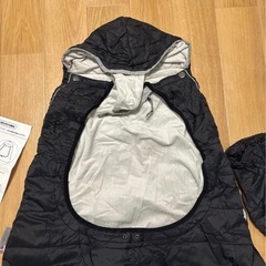 抱っこ紐　防寒　コンフィーケープ　の画像
