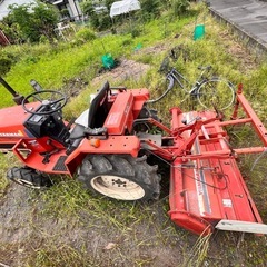 トラクターの画像