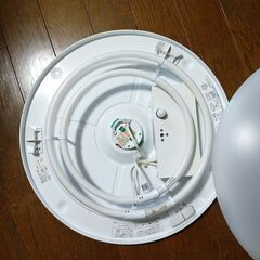 丸形スリム蛍光灯照明　リモコン付きの画像