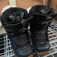 スノーボードブーツの画像