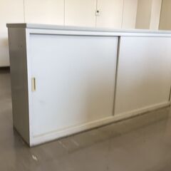 オフィス家具 書棚スチール製の画像