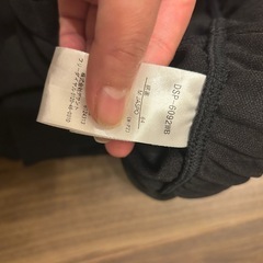 デサントバレーボールズボンの画像