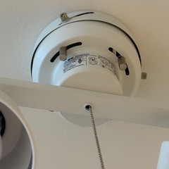 ニトリ 美品4灯シーリングライト(LI-ZU ホワイト) の画像