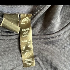 adidas フード付きパーカー 120サイズ ネイビーの画像