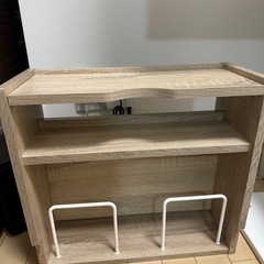 Wi-Fiやコンセント隠す棚の画像