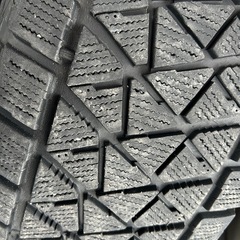 ブリザック DM-V2 275/70R16 4本の画像