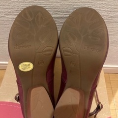 ダンスコ　靴の画像