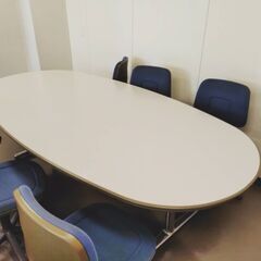 オフィス家具　楕円型会議テーブル・ミーティングテーブル（６人掛け）の画像