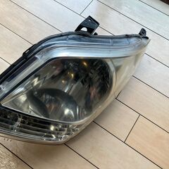 MH23SワゴンRヘッドライトセット中古品ですの画像