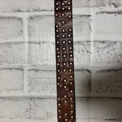 本革　スタッズレザーベルトの画像