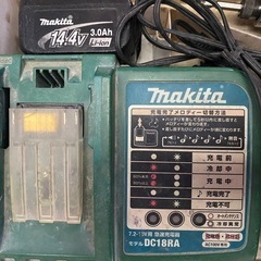 マキタ インパクトドライバー14.4V  セット　中古の画像