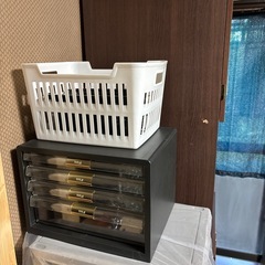 奥行のある収納棚等の画像