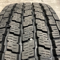 YOKOHAMA 195/80R15 107/105 4本 LTタイヤ 貨物規格 バンタイヤ 車検用 ハイエースキャラバンの画像