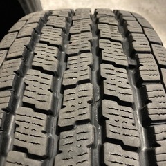 YOKOHAMA 195/80R15 107/105 4本 LTタイヤ 貨物規格 バンタイヤ 車検用 ハイエースキャラバンの画像