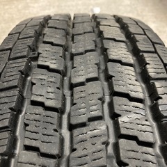 YOKOHAMA 195/80R15 107/105 4本 LTタイヤ 貨物規格 バンタイヤ 車検用 ハイエースキャラバンの画像