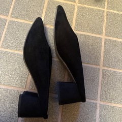 未使用に近いパンプススリッパの画像