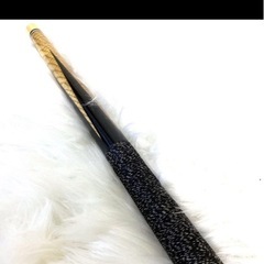 中古ビリヤードキューの画像
