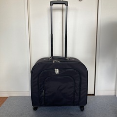 キャリーケースの画像