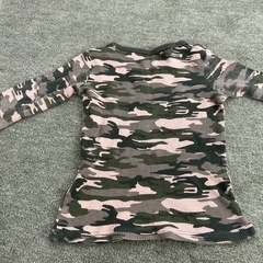 キッズロンTシャツ110センチの画像