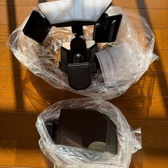 コストコ　LED人感センサーライト　3面　2000ルーメンの画像