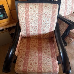 🔳お取引中🔳非常に重厚なソファ5脚の画像