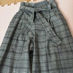 グレーチェックズボンMの画像