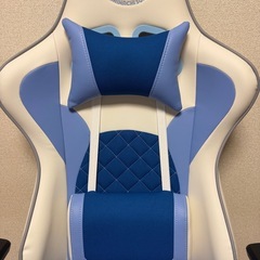星街すいせいモデルゲーミングチェアの画像