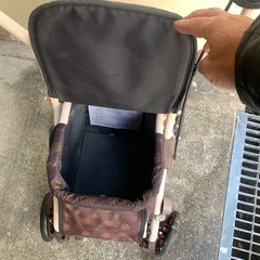 シニアカー　　手押し車
の画像