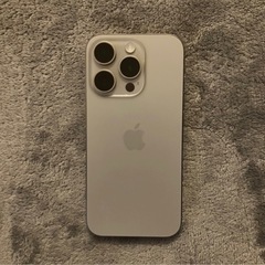 《 iPhone 15 Pro 》 ナチュラルチタニウムの画像