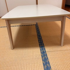 こたつテーブル　　白の画像