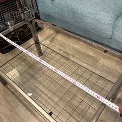 ガラステーブルの画像