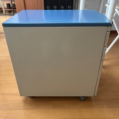 スチールラックの画像