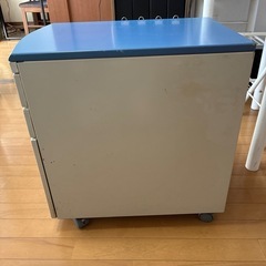 スチールラックの画像