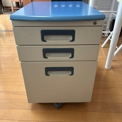 スチールラックの画像