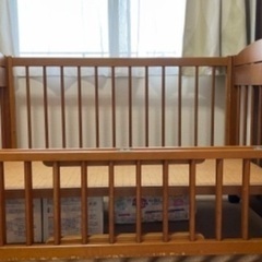 ベビーベッドの画像