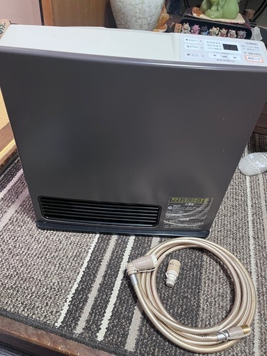 ガスファンヒーター