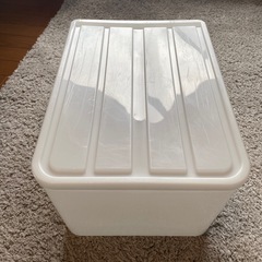 衣装ボックス×2の画像