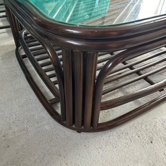 ガラステーブルの画像