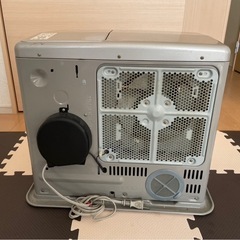 石油ファンヒーターの画像
