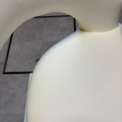 カウンターチェア アイボリーの画像