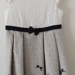 110 ジャケット付きワンピースの画像