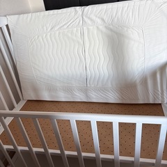 ベビーベッド　マットレス　布団付きの画像