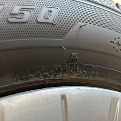 スタッドレスタイヤの画像