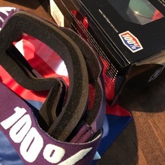 新品同様 100% ACCURI ゴーグル の画像